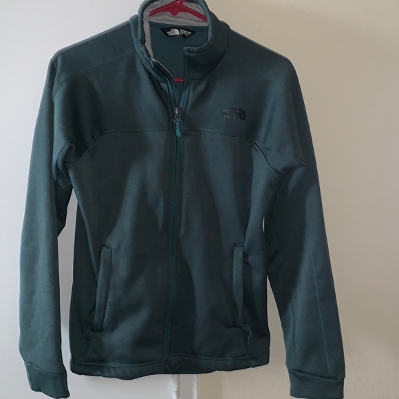 The North Face Jackets & Blazers - Women’s North Face emerald green zip up fleece sweater in size S